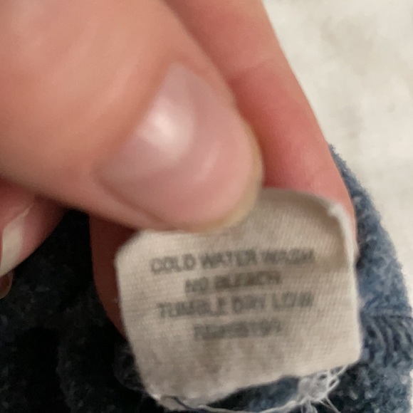 VTG Elizabeth & James Sweatshirt tee - Picture 11 of 15